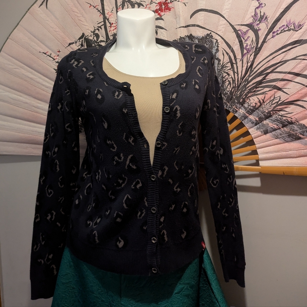 Cute leopard print sweater EDC by esprit